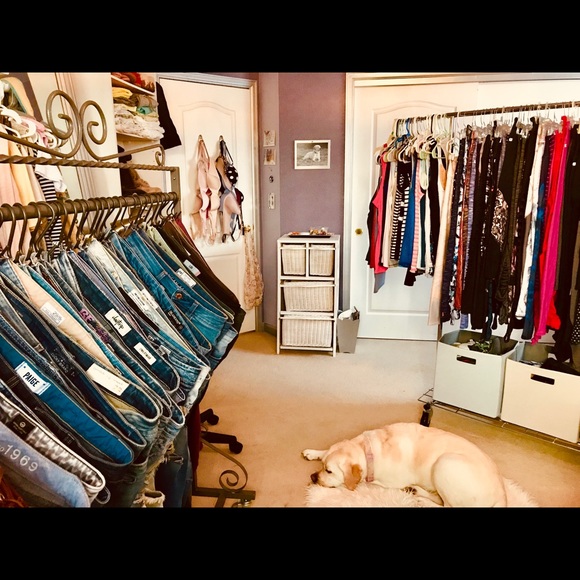 WELCOME to My Closet💝🎀💗🎀💝🎀💗 - Picture 5 of 8